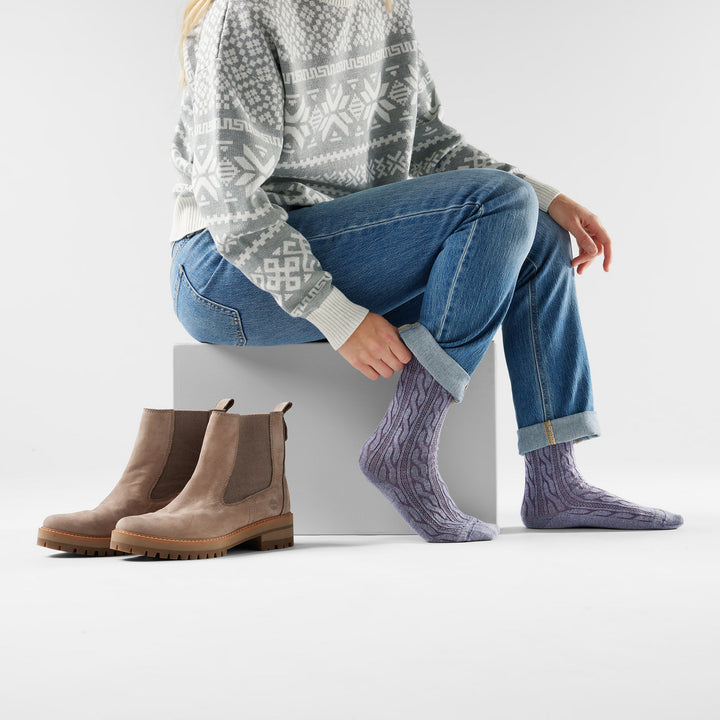 Smartwool Everyday Cable Crew Socks in Chalk violet