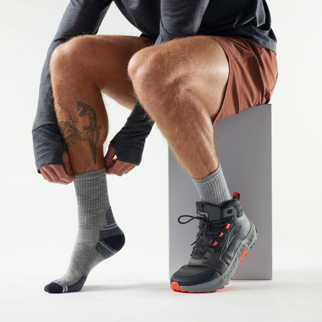 Smartwool Hike Targeted Cushion Mid Micro Crew Socks in Light gray