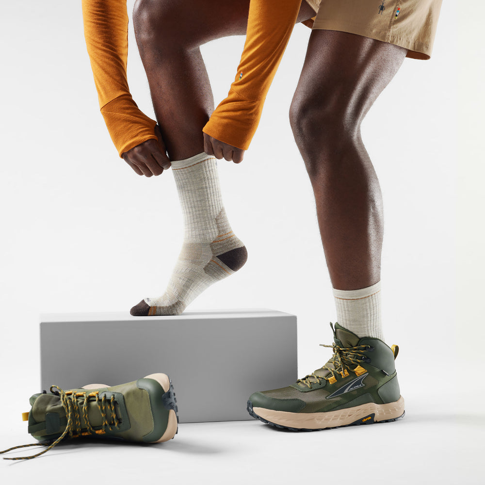 Smartwool Hike Targeted Cushion Mid Micro Crew Socks in Ash