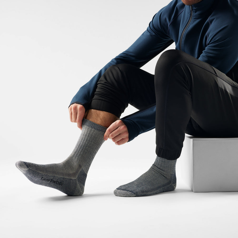 Smartwool Hike Classic Edition Full Cushion Crew Socks in Medium gray