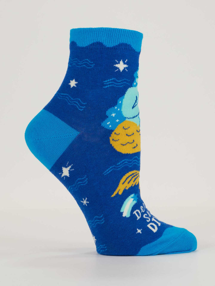 The Deep Sea Diva W-Ankle Socks by Blue Q are stylish blue women&