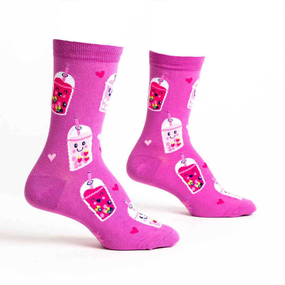 Women's bubble tea crew socks in pink, flat pair side view