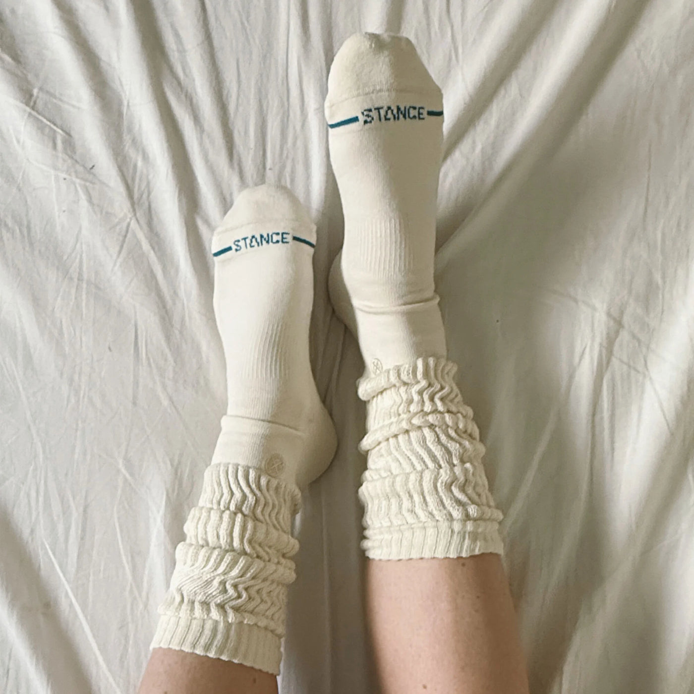 Icon women's slouch crew socks - canvas
