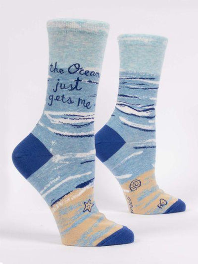 Blue Q - Ocean Gets Me Crew Socks | Women's - Knock Your Socks Off