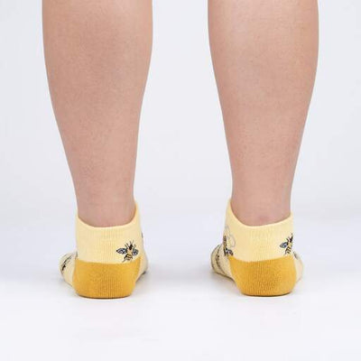 Sock It To Me - Let it Bee Ankle Socks | Women's - Knock Your Socks Off