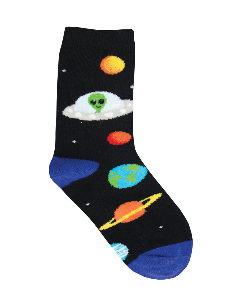 Single kids' black crew sock with a green alien in a flying saucer, planets, and stars, with bright blue heel and toe